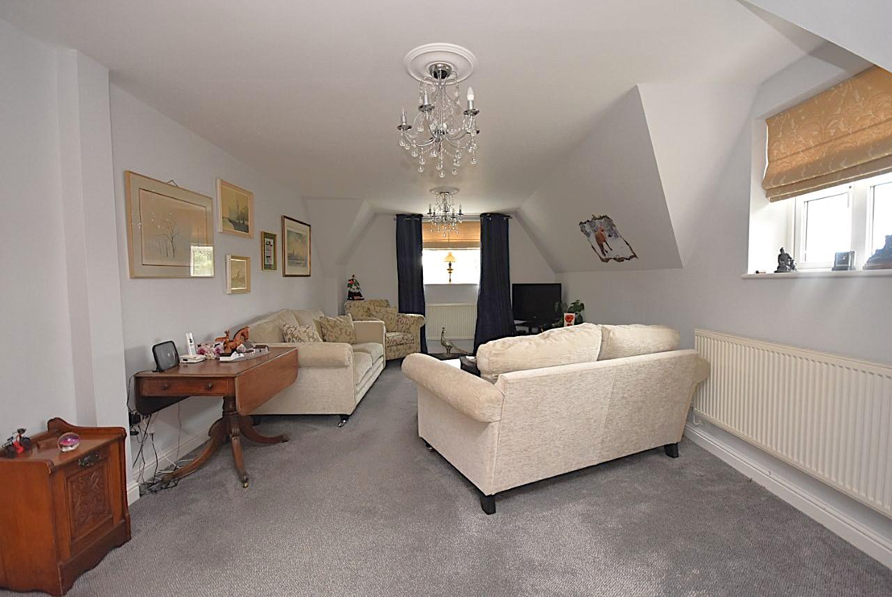 10 Cwrt Newydd, Elm Grove Road, Dinas Powys, CF64 4BD